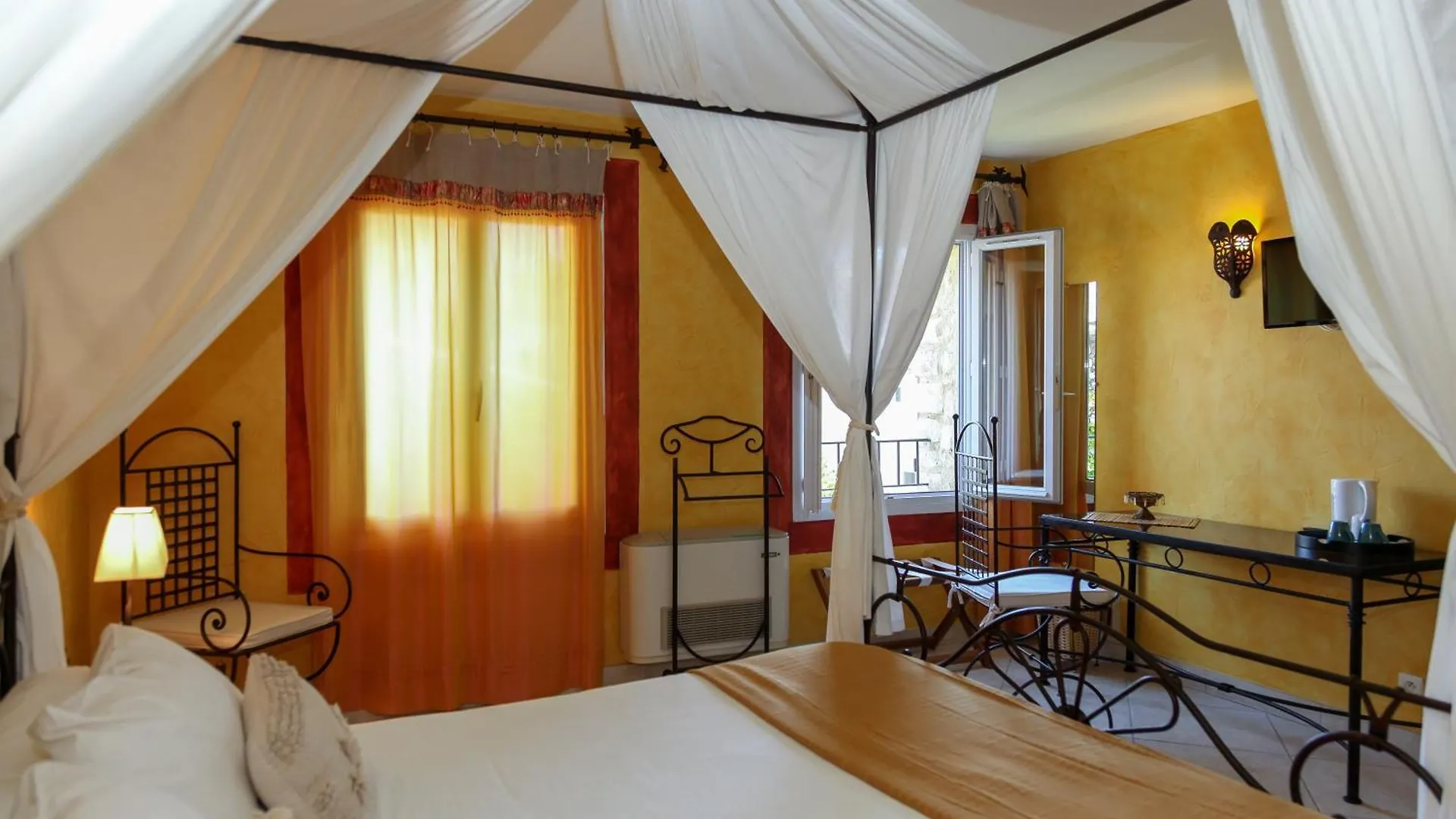 Le Rif Hotel Puygiron Frankrijk