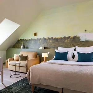Le Petit Oberkampf & Hotel Parijs
